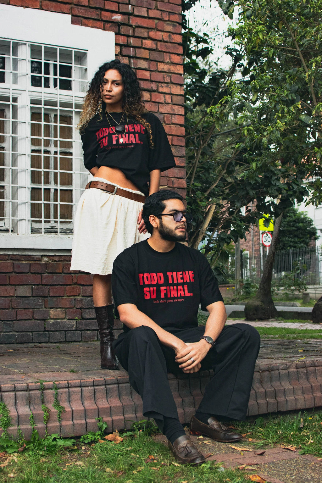 Camiseta Todo tiene su final Negro